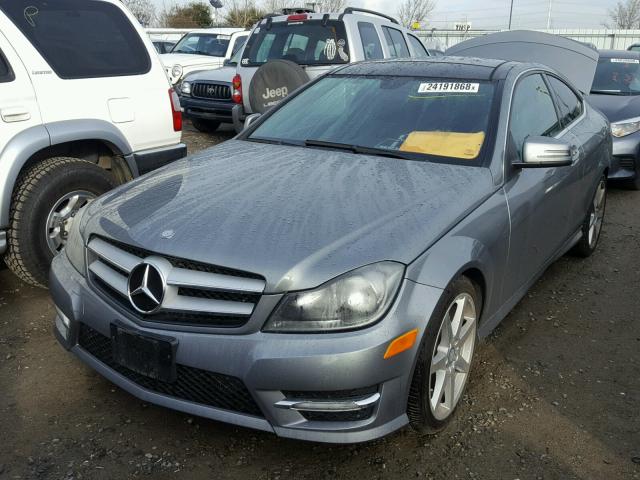 WDDGJ4HB3DG006709 - 2013 MERCEDES-BENZ C 250 GRAY photo 2