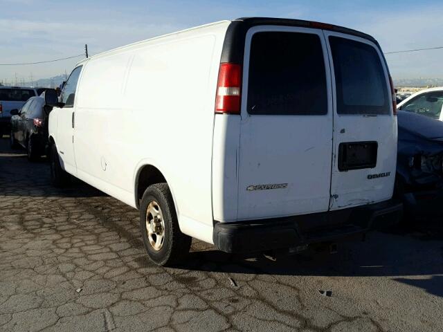 1GCFG29T341212020 - 2004 CHEVROLET EXPRESS G2 WHITE photo 3