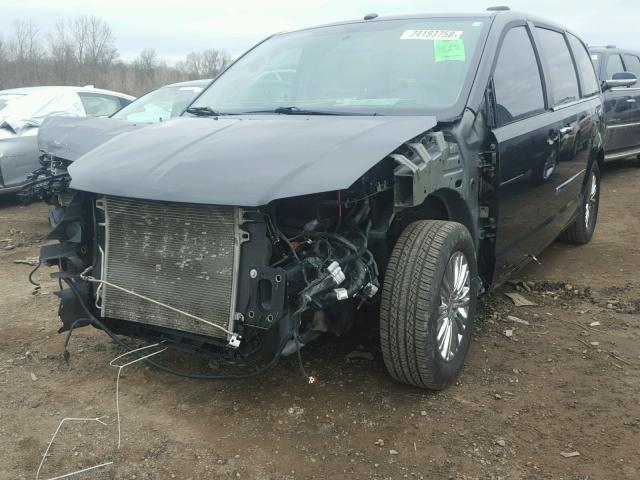 2A4RR6DG1BR667203 - 2011 CHRYSLER TOWN & COU GRAY photo 2