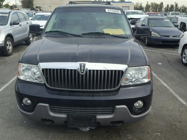 5LMFU27R24LJ00094 - 2004 LINCOLN NAVIGATOR BLACK photo 9