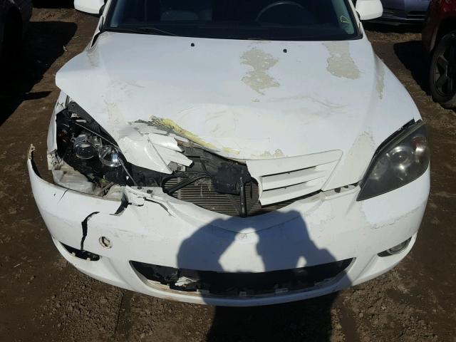 JM1BK143341174741 - 2004 MAZDA 3 HATCHBAC WHITE photo 7