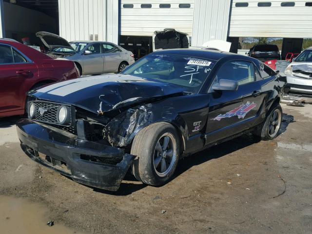 1ZVFT82H765175485 - 2006 FORD MUSTANG GT BLACK photo 2