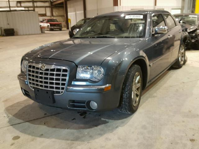 2C3AA63H65H590668 - 2005 CHRYSLER 300C BLUE photo 2