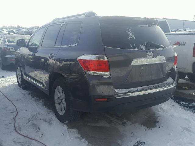 5TDBK3EH7CS140826 - 2012 TOYOTA HIGHLANDER GRAY photo 3