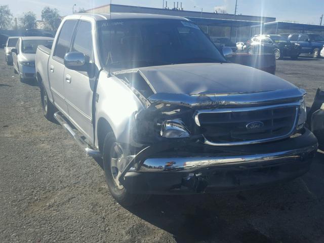 1FTRW07L02KE40765 - 2002 FORD F150 SUPER WHITE photo 1