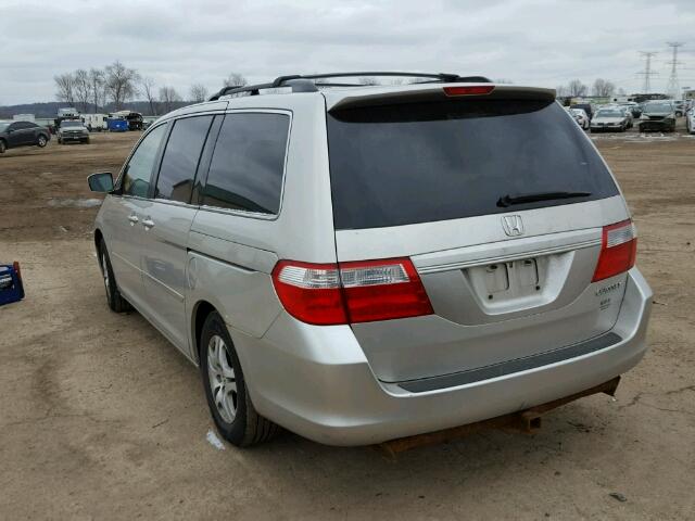 5FNRL38785B020927 - 2005 HONDA ODYSSEY EX SILVER photo 3