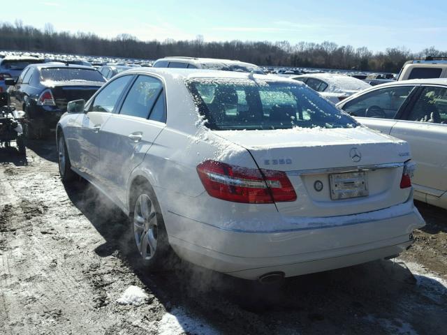 WDDHF8HB2AA091442 - 2010 MERCEDES-BENZ E 350 4MAT WHITE photo 3