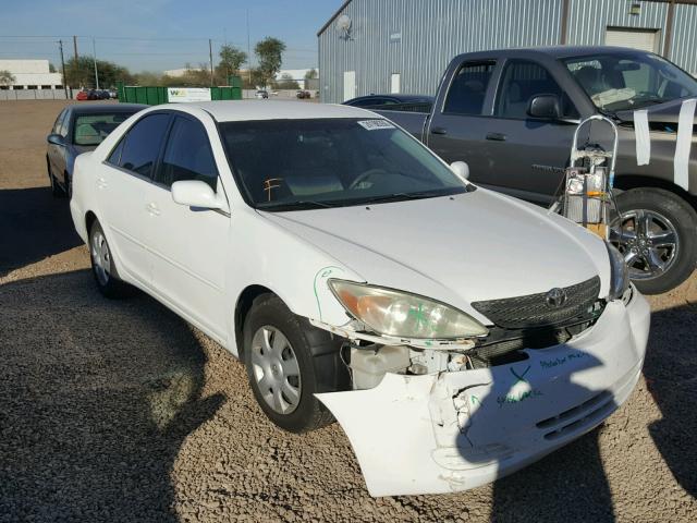 4T1BE32K12U037236 - 2002 TOYOTA CAMRY LE WHITE photo 1