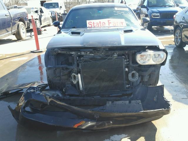 2B3LJ44V49H527489 - 2009 DODGE CHALLENGER BLACK photo 9