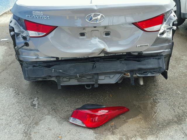 KMHDH4AE4CU465921 - 2012 HYUNDAI ELANTRA GL GRAY photo 9