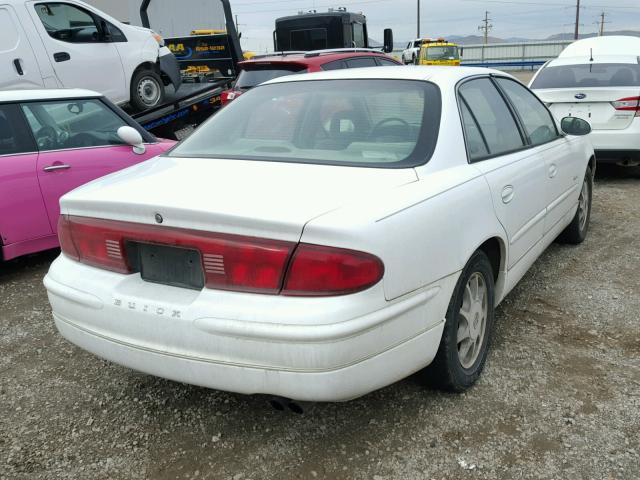 2G4WB52KXW1451896 - 1998 BUICK REGAL LS WHITE photo 4