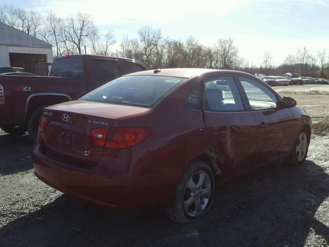 KMHDU46D88U508580 - 2008 HYUNDAI ELANTRA GL RED photo 4