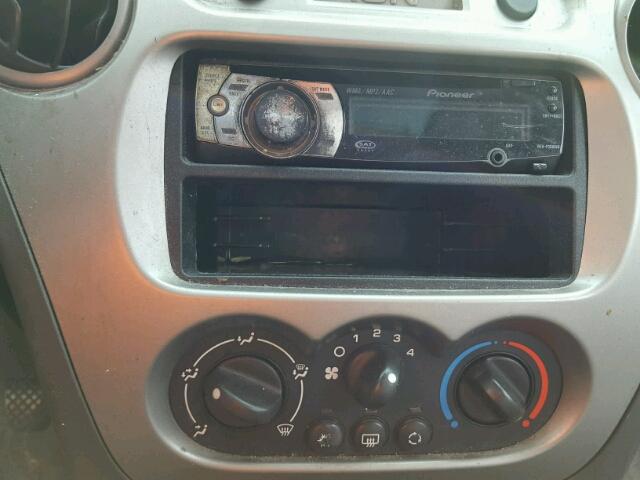 1G8AZ52F24Z198472 - 2004 SATURN ION LEVEL BLACK photo 9