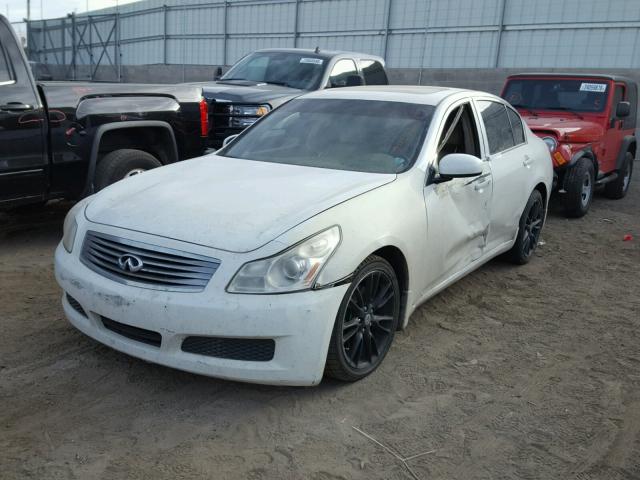 JNKBV61E97M707817 - 2007 INFINITI G35 WHITE photo 2