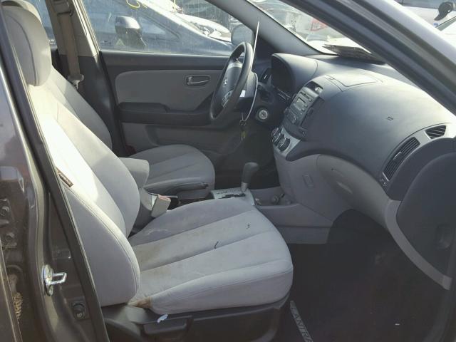 KMHDU46D88U339192 - 2008 HYUNDAI ELANTRA GL SILVER photo 5