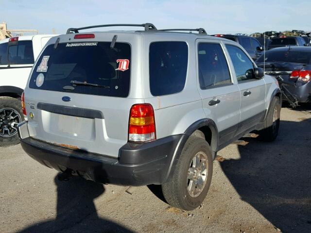 1FMYU93133KA11224 - 2003 FORD ESCAPE XLT SILVER photo 4