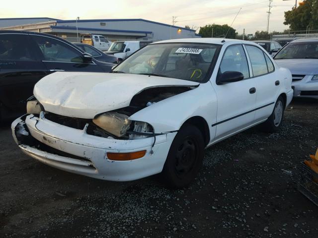 1Y1SK5263TZ007781 - 1996 GEO PRIZM BASE WHITE photo 2