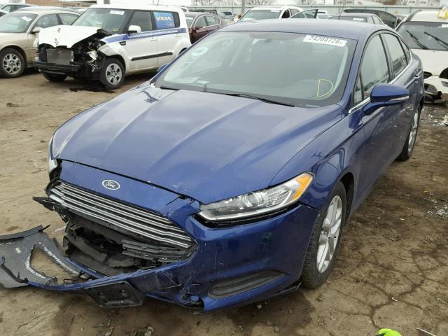 3FA6P0H75GR141119 - 2016 FORD FUSION SE BLUE photo 2