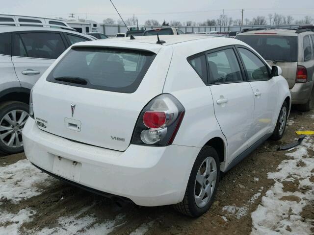 5Y2SP67889Z429608 - 2009 PONTIAC VIBE WHITE photo 4