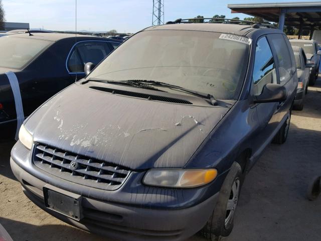 2P4GP45R9YR509588 - 2000 PLYMOUTH VOYAGER SE BLUE photo 2