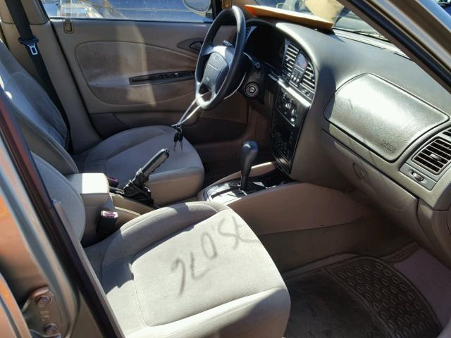 KLAJB52Z4YK401114 - 2000 DAEWOO NUBIRA CDX 金色 照片 5