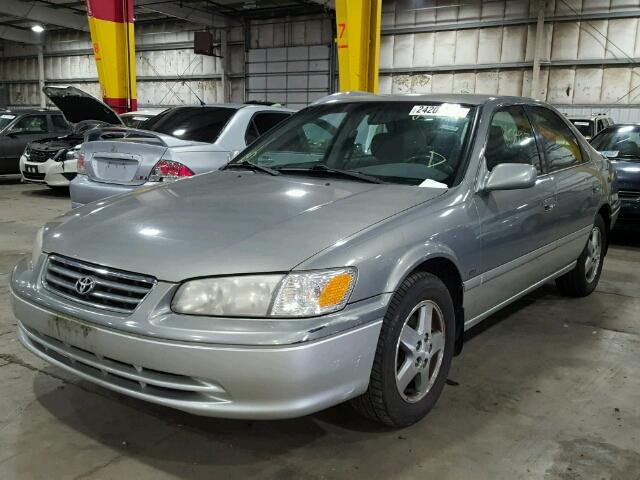 JT2BG22K710565659 - 2001 TOYOTA CAMRY CE GRAY photo 2