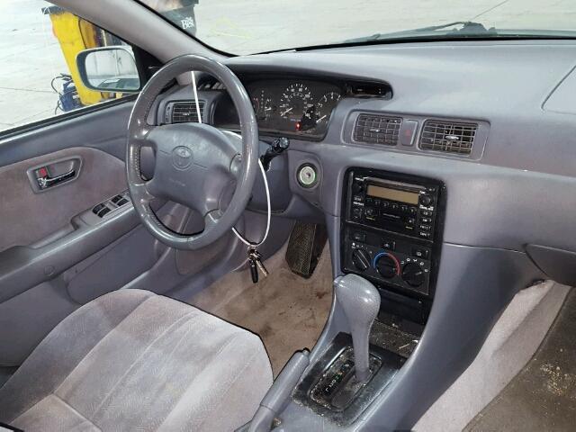 JT2BG22K710565659 - 2001 TOYOTA CAMRY CE GRAY photo 9