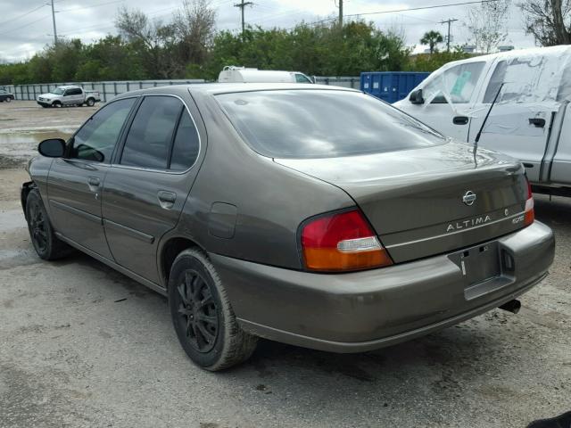 1N4DL01D6XC222390 - 1999 NISSAN ALTIMA XE CREAM photo 3