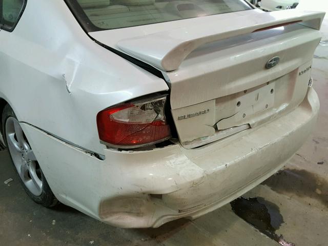 4S3BL616487217432 - 2008 SUBARU LEGACY 2.5 WHITE photo 9