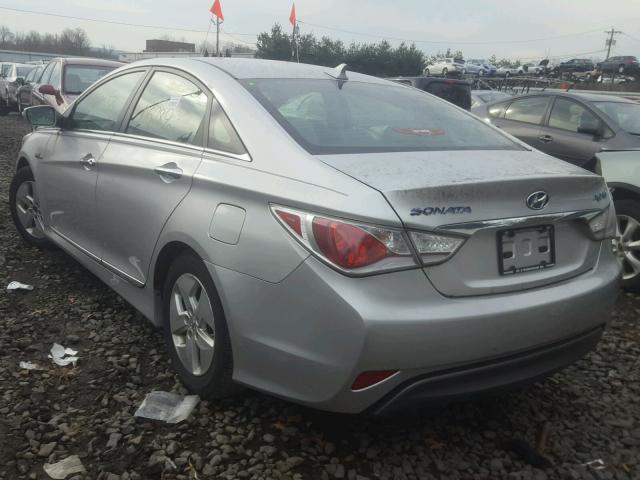 KMHEC4A41BA008011 - 2011 HYUNDAI SONATA HYB SILVER photo 3