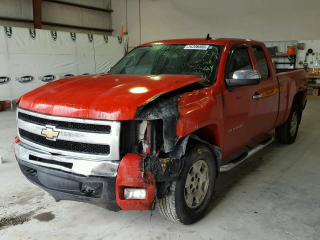 1GCRKSE39BZ308668 - 2011 CHEVROLET SILVERADO RED photo 2