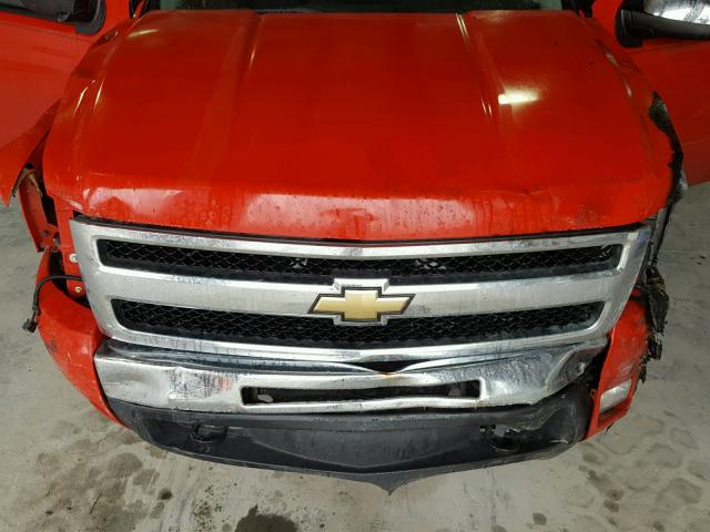 1GCRKSE39BZ308668 - 2011 CHEVROLET SILVERADO RED photo 7