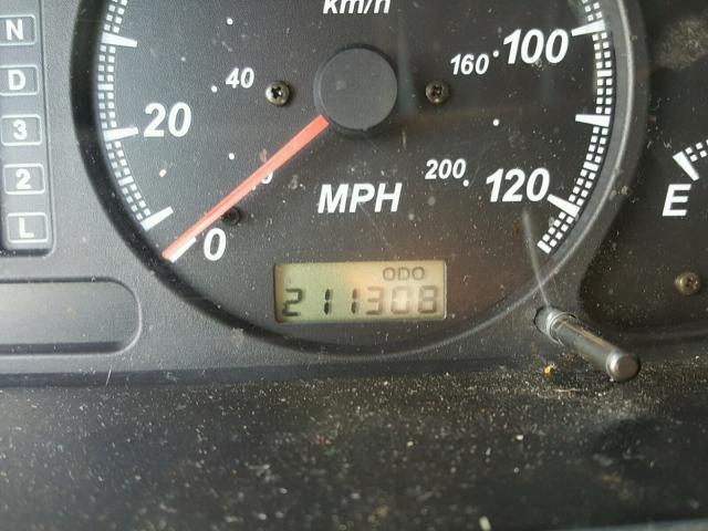 4S6DM58W914411647 - 2001 HONDA PASSPORT E WHITE photo 8