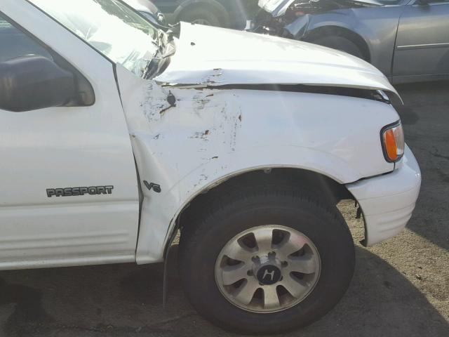 4S6DM58W914411647 - 2001 HONDA PASSPORT E WHITE photo 9
