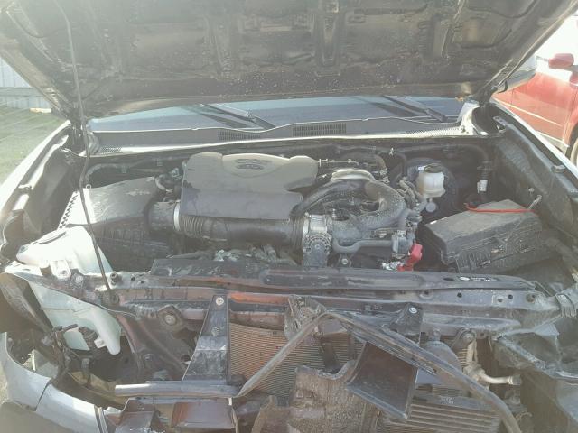 3TMAZ5CN1HM031264 - 2017 TOYOTA TACOMA DOU GRAY photo 7