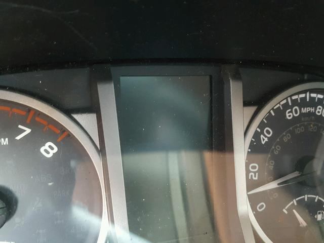 3TMAZ5CN1HM031264 - 2017 TOYOTA TACOMA DOU GRAY photo 8