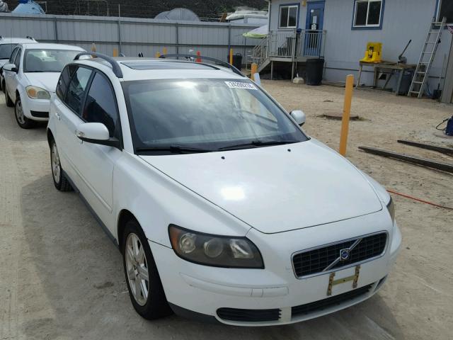 YV1MW382272280035 - 2007 VOLVO V50 2.4I WHITE photo 1