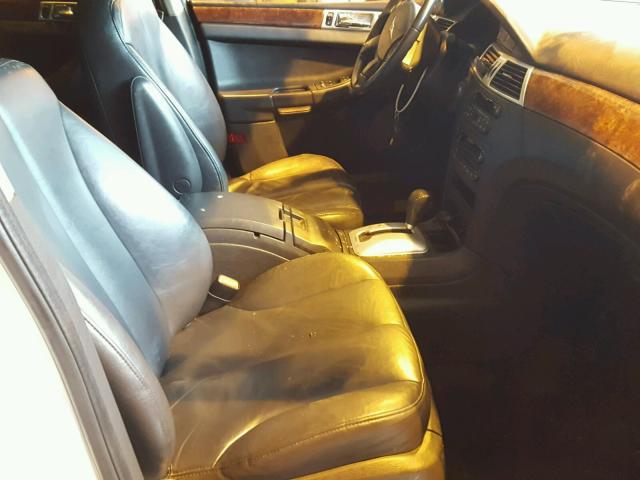 2C8GF68484R335198 - 2004 CHRYSLER PACIFICA WHITE photo 5