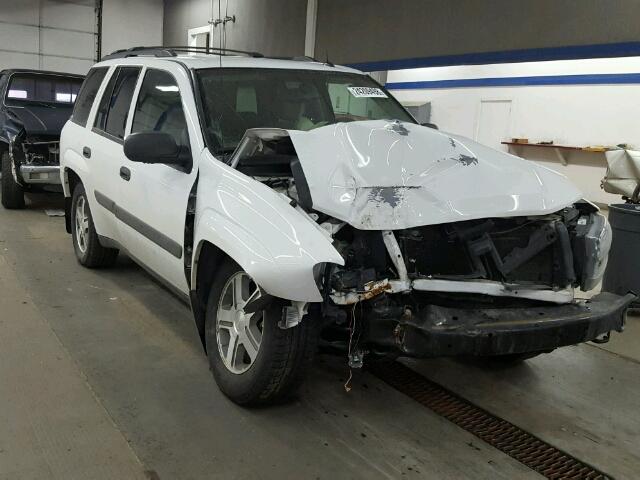 1GNDT13S452125937 - 2005 CHEVROLET TRAILBLAZE WHITE photo 1