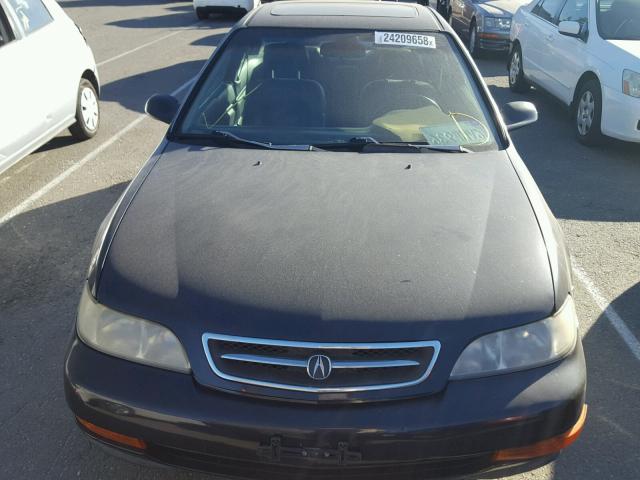 19UYA2257VL012397 - 1997 ACURA 3.0CL BLACK photo 9