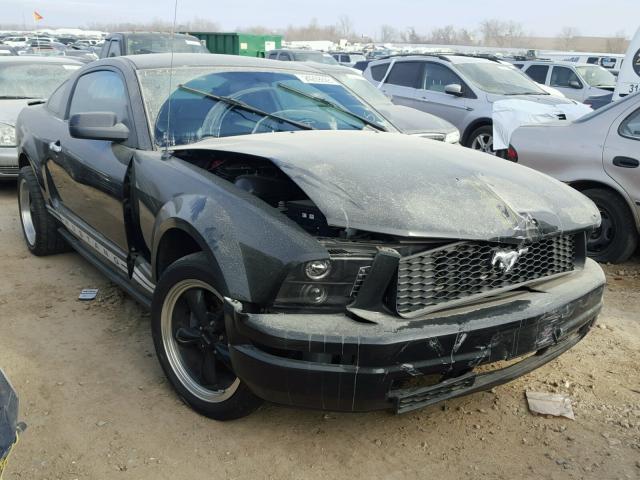 1ZVHT80N985103367 - 2008 FORD MUSTANG BLACK photo 1