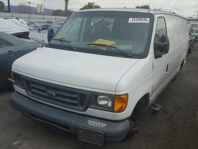 1FTNS24WX7DB20756 - 2007 FORD ECONOLINE WHITE photo 2