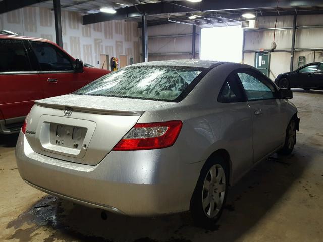 2HGFG11607H517076 - 2007 HONDA CIVIC LX SILVER photo 4