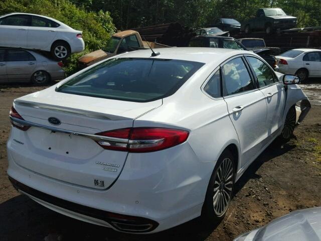 3FA6P0K96HR112370 - 2017 FORD FUSION TIT WHITE photo 4