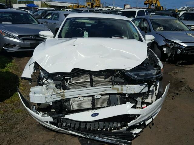 3FA6P0K96HR112370 - 2017 FORD FUSION TIT WHITE photo 7