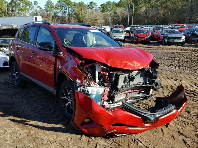 JTMNFREV4HJ137025 - 2017 TOYOTA RAV4 SE RED photo 1