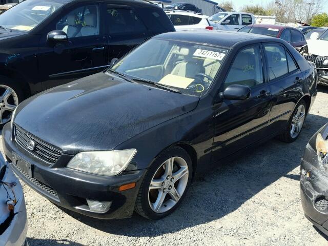 JTHBD192630065994 - 2003 LEXUS IS 300 BLACK photo 2