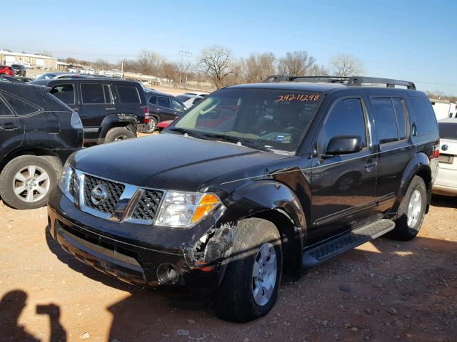 5N1AR18W67C608117 - 2007 NISSAN PATHFINDER BLACK photo 2