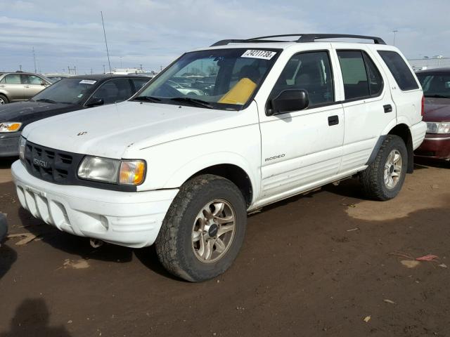 4S2DM58WX24341434 - 2002 ISUZU RODEO S WHITE photo 2