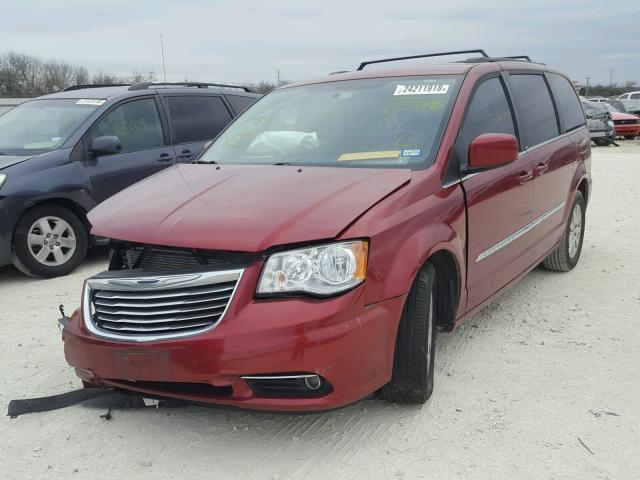 2C4RC1BG6DR645486 - 2013 CHRYSLER TOWN & COU MAROON photo 2